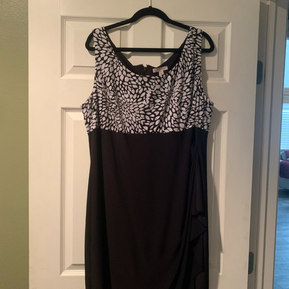 Dressbarn Collection 2 Piece Sleeveless Dress w/Jacket - Plus Size B/W Sequin
